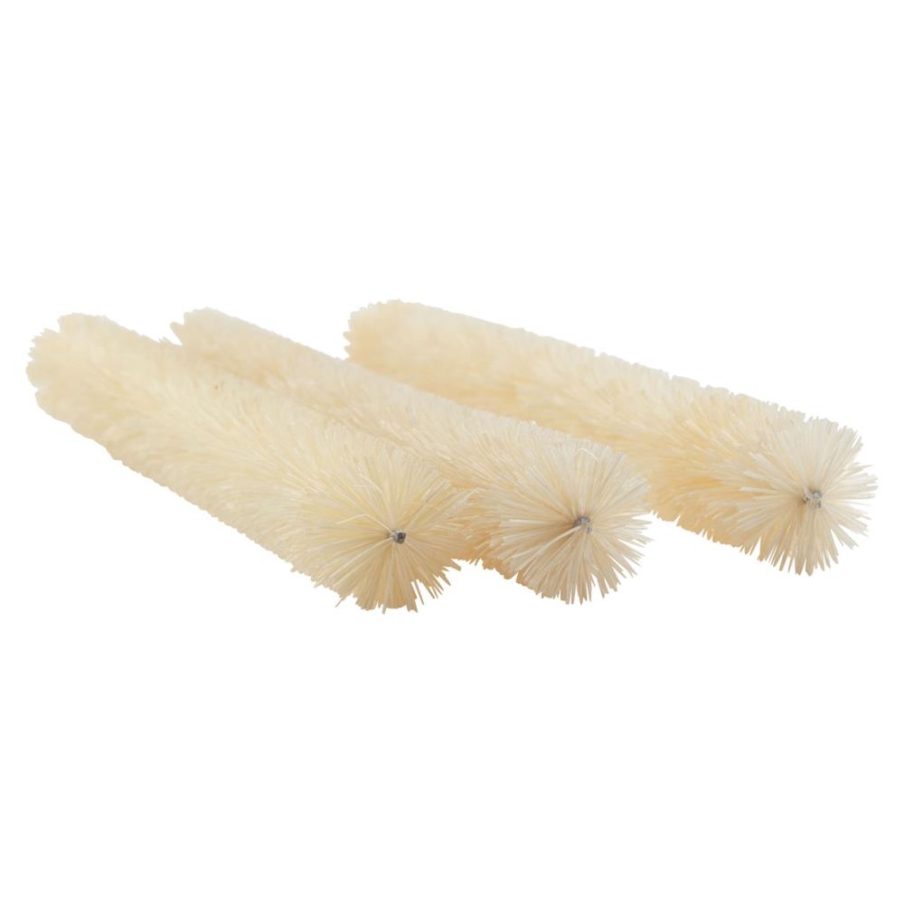 Tim Holtz Idea-Ology Woodland Garlands, a 5" long natural bristle embellishment used for making wreaths, tree-rings, decorative elements in papercrafts and mixed media. Photo viewed from the end (of 3) showing closeup of the natural bristle fibre with a wired centre. TH94418