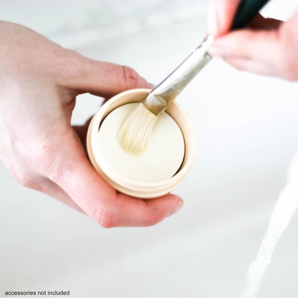 example of use for the Masters Brush Cleanser and Preserver 1oz jar