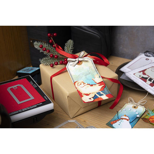 example of a gift tag made using Retro Santa - Sizzix Thinlits die cutting templates by Tim Holtz. A wonderful vintage design of Father Christmas or Santa Claus (no.666071).