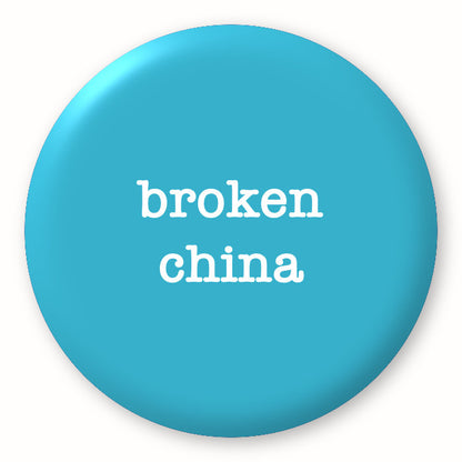 Broken China - Tim Holtz Distress by Ranger - Image of a round spot with the colour name in the centre. To coincide with your choice of colour when purchasing Distress Paint, Spray Stain, Oxide Spray, Ink Pad, Oxide Ink Pad, Reinker, Oxide Reinker, Embossing Glaze, or Archival Reinker from Art by Jenny Online Shop in Australia. Please note, while we have taken care to show a close representation, the colour may vary between screens or different mediums (inks, oxides, etc).